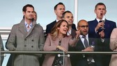 Andy Murray (trái) cùng cô vợ Kim Sears trong một sự kiện công chúng gần đây