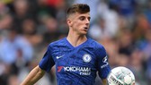 Màn trình diễn của Mount ở giai đoạn tiền mùa giải khiến Lampard gặp "vấn đề"