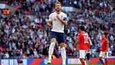 Harry Kane ăn mừng sau khi ghi bàn vào lưới Bulgaria