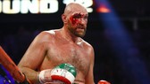 Fury đổ máu trong trận thắng Wallin