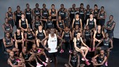 Kipchoge và những người hỗ trợ anh