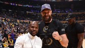 Mayweather khá thân thiết với Fury, anh sẽ chấp nhận huấn luyện Wilder?