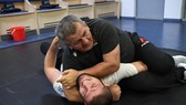Ông Abdulmanap đã qua đời, nhưng Khabib vẫn cảm thấy cha anh như kề bên