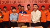 Nhà xe Hiếu Hoa, một trong những nhà tài tài trợ đồng hành cùng đội futsal Đà Nẵng. Ảnh: Cao Tường