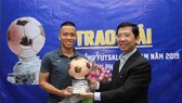 Trao giải Quả bóng đồng futsal Việt Nam 2019 cho cầu thủ Phạm Đức Hòa