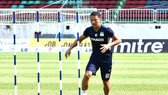 Anh Đức đã có buổi tập đầu tiên cùng HA.GL vào ngày 15-7. Ảnh: Anh Tiến