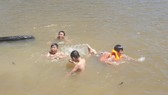 3 học sinh đuối nước thương tâm