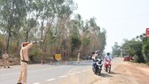 Sợ bị cách ly, thanh niên cướp xe bỏ chạy, đánh Cảnh sát Giao thông
