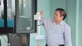 GS.TSKH Bùi Văn Ga, nguyên Thứ trưởng Bộ Giáo dục và Đào tạo cho biết muốn chuyển giao công nghệ cho bất ai có khả năng chế tạo