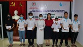 Trong quý 1 và quý 2, chương trình sẽ trao 58 suất học bổng, với 1.320.000 đồng/em