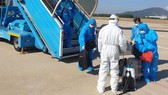 Chuyến bay đáp tại sân bay Đà Nẵng sáng ngày 22-7