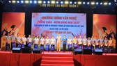 Trao quà tết phụ nữ vùng biên cương, công nhân khó khăn
