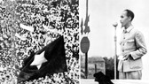 Chủ tịch Hồ Chí Minh đọc Tuyên ngôn Độc lập 2-9-1945. Ảnh: TƯ LIỆU