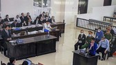 Quang cảnh phòng xét xử sáng nay 28-10-2020
