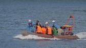 Cứu 13 ngư dân thoát chết trên vùng biển Đà Nẵng