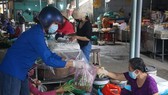 Đà Nẵng: Đi chợ giúp người dân đang cách ly vì Covid-19