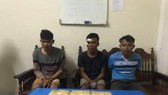 Bắt 3 đối tượng vận chuyển 30.000 viên ma túy từ Lào về Việt Nam
