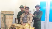Đối tượng cùng tang vật bị bắt giữ.