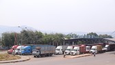 Hàng trăm xe container “rồng rắn” tại cửa khẩu