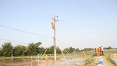 Lực lượng chức năng đang khắc phục sự cố sau vụ việc