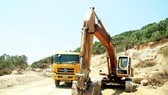 Phản đối “đất tặc” trên núi Mò O, một người phụ nữ ngất xỉu rồi tử vong