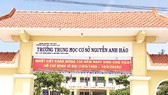 Hiệu trưởng nhờ giáo viên đi thi hộ để lấy bằng đại học
