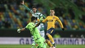 Sporting - Atletico 1-0 (chung cuộc 1-2): Simeone suýt bị đối thủ ngược dòng