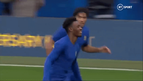 Chelsea - Nottingham Forest 2-0: Callum Hudson-Odoi sớm phá lưới, Ross Barkley nhân đôi cách biệt