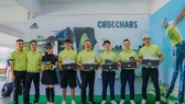 adidas Golf gửi tặng giày CODECHAOS cho các khách mời