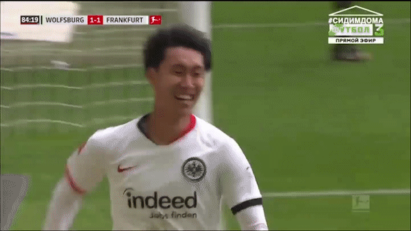 Wolfsburg - Frankfurt 1-2: Silva mở tỷ số, Mbabu gỡ hòa, Kamada ấn định chiến thắng