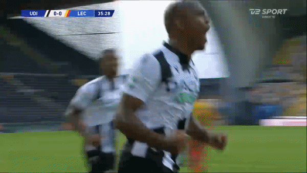 Udinese - Lecce 1-2: Souza Santos mở tỷ số nhưng Mancosu, Lapadula ngược dòng chiến thắng