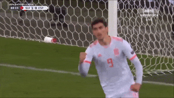 Thụy Sĩ - Tây Ban Nha 1-1: Freuler bất ngờ lập công, Ramos hỏng penalty, Moreno kịp gỡ hòa phút 89