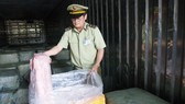 Phát hiện hơn 6,5 tấn thịt có dấu hiệu phân hủy đang trên đường vào TPHCM