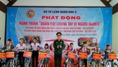 Lực lượng vũ trang Quân khu 5 chung tay vì người nghèo