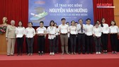 Học bổng Nguyễn Văn Hưởng nâng đỡ và tiếp bước cho sinh viên y khoa