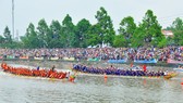 Hàng trăm ngàn người đến Sóc Trăng xem đua ghe ngo