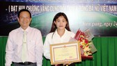 Tỉnh Kiên Giang tặng bằng khen cho cầu thủ Chương Thị Kiều