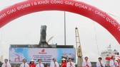 Lễ cắt băng khánh thành giai đoạn 1 và khởi công giai đoạn 2 Cảng quốc tế Long An. Ảnh: Thanh Bình/TTXVN