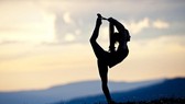 Tập yoga khỏa thân, “suối nguồn tươi trẻ”, dancesport có động tác nhạy cảm... sẽ bị phạt