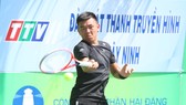 Lý Hoàng Nam thẳng tiến vào tứ kết.