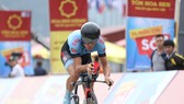 Tay đua Loic trên đường chạy.