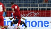 Bàn gỡ hòa 1-1 của Anh Đức (ảnh: HOÀNG HÙNG)