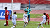Đội nữ Hà Nội giữ vững ngôi đầu bảng sau trận hòa 1-1 trước TPHCM. Ảnh: DŨNG PHƯƠNG