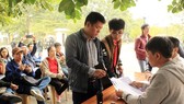 VFF trả vá cho khán giả đặt lệnh mua thành công ở AFF Cup. Ảnh: MINH HOÀNG