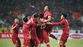 Bóng đá Việt Nam kéo dài mạch thành công trên các mặt trận.