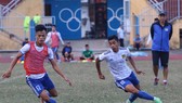 Đội Huế trên sân tập chiều 11-2. Ảnh: Hữu Thịnh