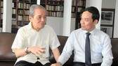 Lãnh đạo TPHCM thăm các nhà giáo lão thành