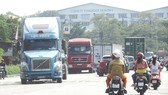 Xe quá tải làm khổ người dân