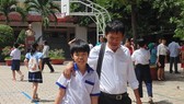 Thí sinh tham dự kỳ thi khảo sát năng lực vào lớp 6 Trường THPT chuyên Trần Đại Nghĩa năm học 2018-2019 tại điểm thi Trường THCS Trần Văn Ơn (quận 1)