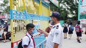 Trường học tăng cường các biện pháp y tế để đảm bảo sức khỏe cho học sinh trong tình hình dịch bệnh